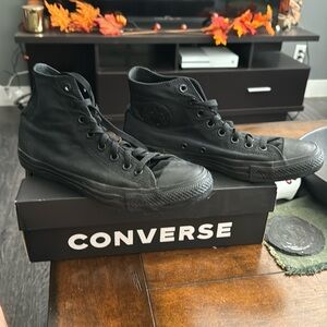 Size 9 Converse